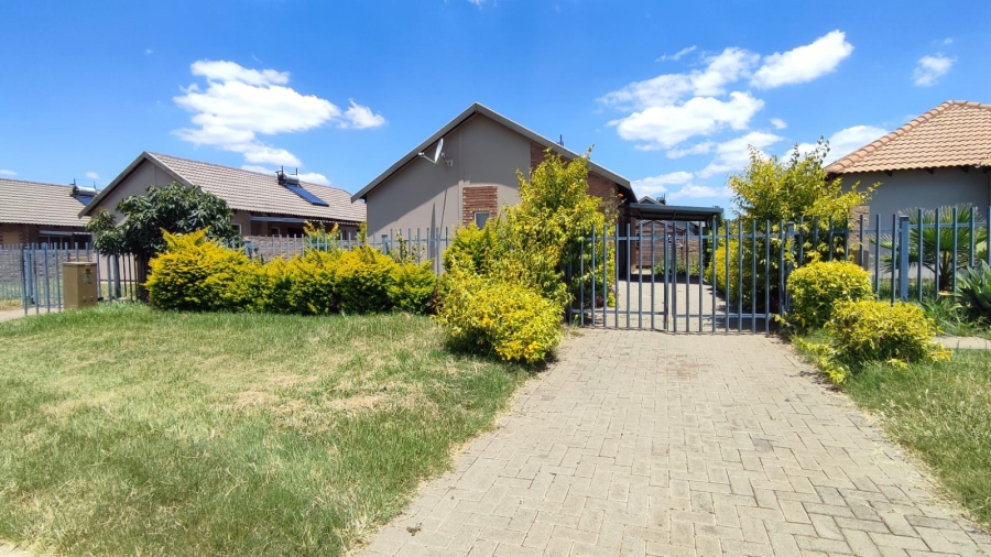 3 Bedroom Property for Sale in Waterkloof Hill Estate North West